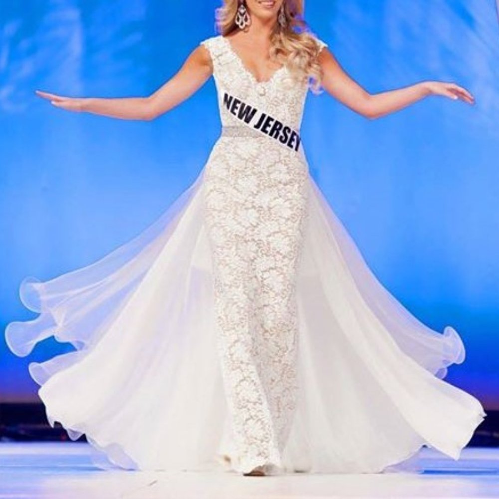 Custom Sherri Hill Couture Ivory Beaded Lace - Picture 4 of 16